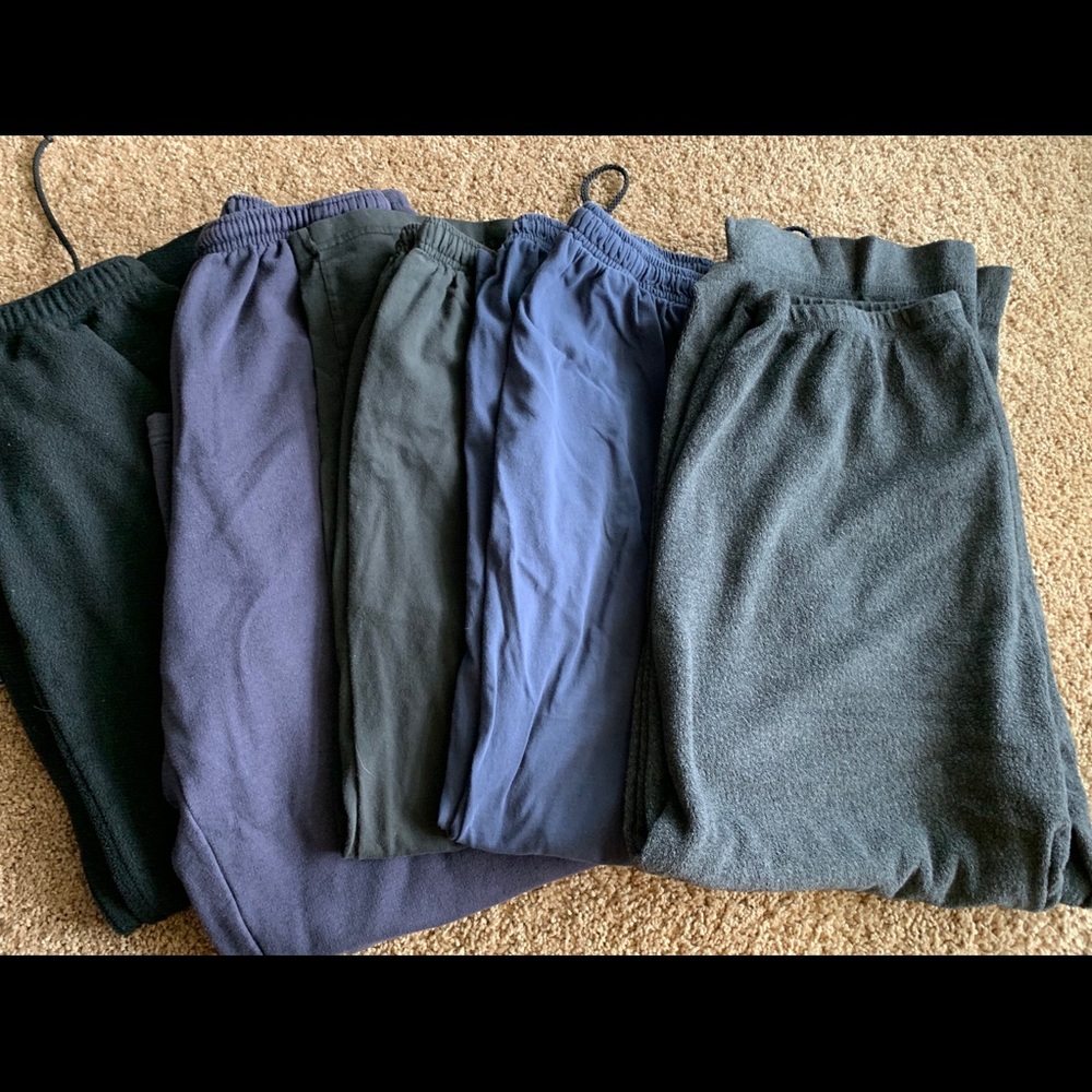 Mens size L sweat pants lot